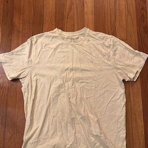 American Eagle Men's Pale Yellow T-Shirt